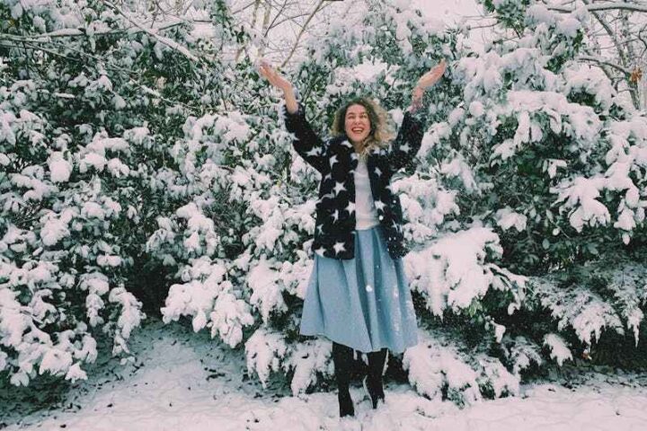 Jaka kurtka zimowa do długiej spódnicy?